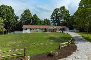 468 Deer Park Lake Rd, Spruce Pine, NC 28777 - Photo 2