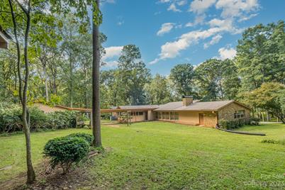 2756 Peachtree Road, Statesville, NC 28625 - Photo 4