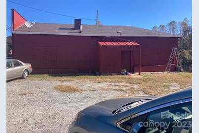 406 East Court Street, Marion, NC 28752 - Photo 6