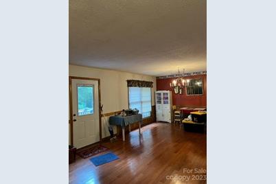 2752 Old Highway 221 None S, Marion, NC 28752 - Photo 6