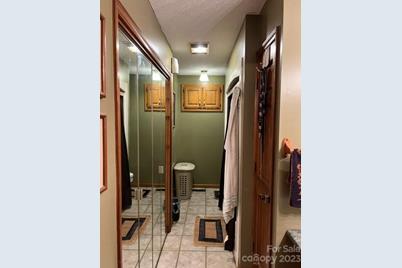 2752 Old Highway 221 None S, Marion, NC 28752 - Photo 10