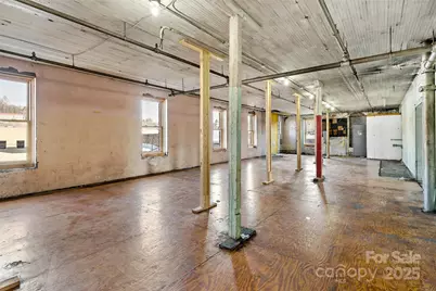 45 Depot Street, Marion, NC 28752 - Photo 32