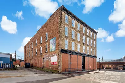 45 Depot Street, Marion, NC 28752 - Photo 2