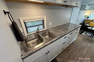 112 Sycamore St, New London, NC 28127 - Photo 8