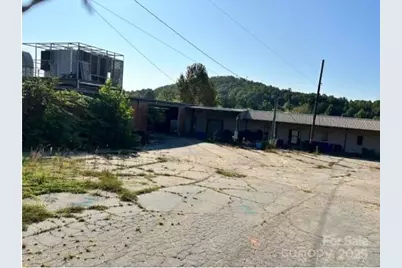 619 Connelly Springs Road SW, Lenoir, NC 28645 - Photo 4