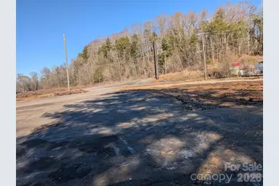 102 Sanford Drive, Morganton, NC 28680 - Photo 4