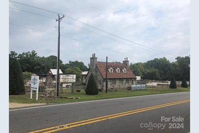 715 Oakridge Farm Highway, Mooresville, NC 28115 - Photo 1