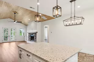 62 Maple Knl Dr, Hendersonville, NC 28792 - Photo 14