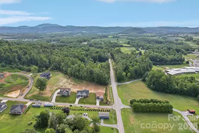 20 Maple Knoll Drive, Hendersonville, NC 28792 - Photo 34