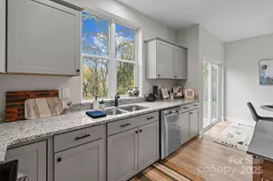 310 Newbern Ave, Statesville, NC 28677 - Photo 22