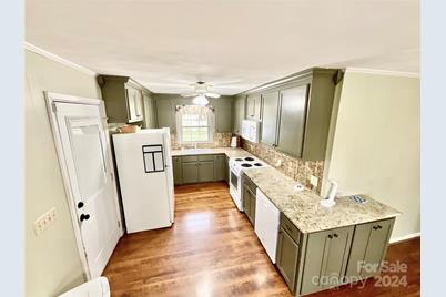 1960 Monza Drive, Albemarle, NC 28001 - Photo 8