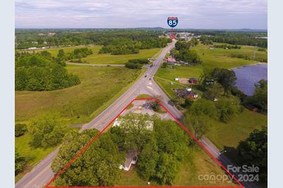 1003 York Road, Kings Mountain, NC 28086 - Photo 1