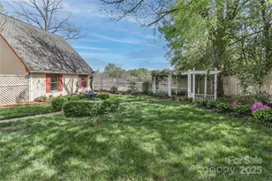 235 Walnut St, Statesville, NC 28677 - Photo 44