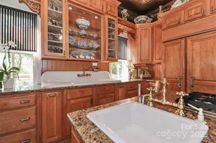 235 Walnut St, Statesville, NC 28677 - Photo 20