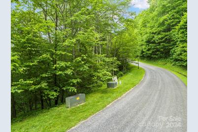 98 Goldenleaf Road #98, Mars Hill, NC 28754 - Photo 4