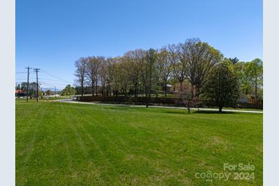 320 Turnpike Road, Mills River, NC 28759 - Photo 2