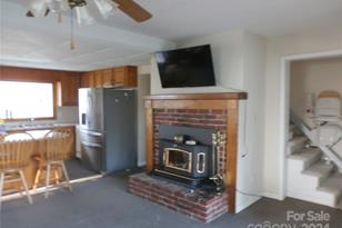 288 Firetower Rd, Spruce Pine, NC 28777 - Photo 8