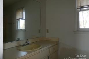 288 Firetower Rd, Spruce Pine, NC 28777 - Photo 14