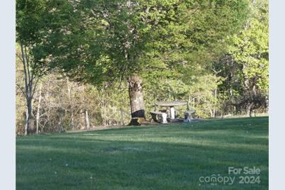 288 Firetower Road, Spruce Pine, NC 28777 - Photo 2