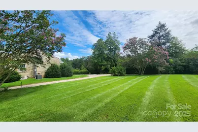 112 Bleynat Street NE, Valdese, NC 28690 - Photo 4