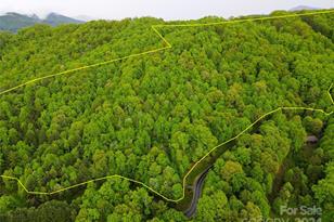 000 Mountain Air Dr, Burnsville, NC 28714 - Photo 2