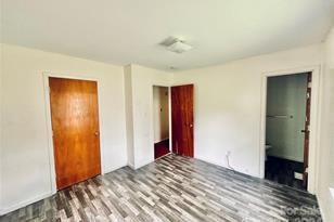 612 Dr Martin Luther King Jr Ave, Enfield, NC 27823 - Photo 18