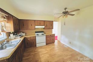 612 Dr Martin Luther King Jr Ave, Enfield, NC 27823 - Photo 8