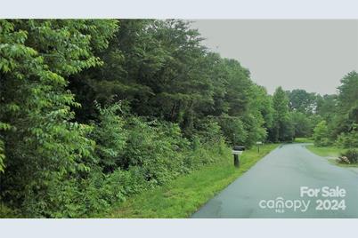 4893 Gateway Drive, Claremont, NC 28610 - Photo 2