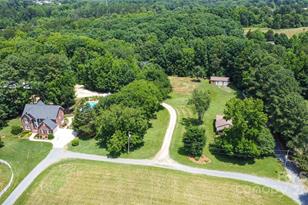 5610 Golden Pond Dr, Indian Trail, NC 28079 - Photo 6