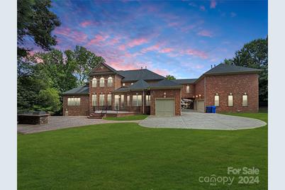 9100 Woodhall Lake Drive, Waxhaw, NC 28173 - Photo 2