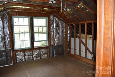936 Davie Avenue, Statesville, NC 28677 - Photo 14