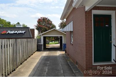 936 Davie Avenue, Statesville, NC 28677 - Photo 20