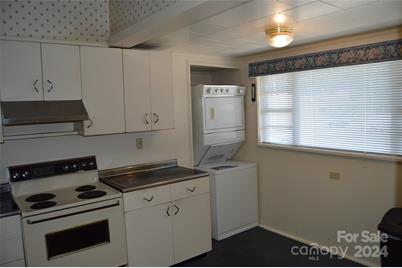 936 Davie Avenue, Statesville, NC 28677 - Photo 6