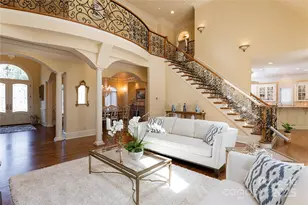 2005 Viburnum Ln, Asheville, NC 28803 - Photo 8