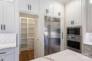 1211 Royal Prince Ct, Charlotte, NC 28211 - Photo 12