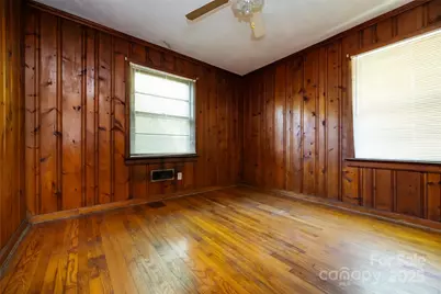 2001 McDonald Drive, Charlotte, NC 28216 - Photo 18