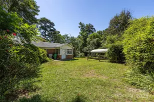 2001 McDonald Dr, Charlotte, NC 28216 - Photo 22