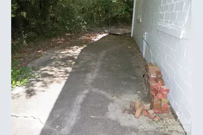 500 Julius Chambers Avenue N, Mount Gilead, NC 27306 - Photo 24
