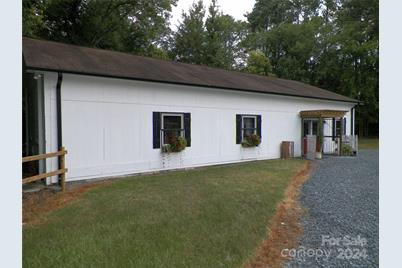 500 Julius Chambers Avenue N, Mount Gilead, NC 27306 - Photo 4