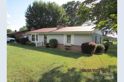 115 Sunrise Circle, Shelby, NC 28150 - Photo 2