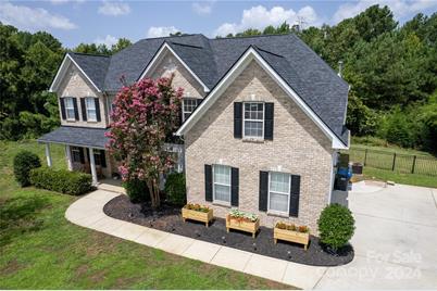 2559 N Legacy Park Boulevard, Fort Mill, SC 29707 - Photo 1