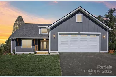 35 Haywood Park Drive, Hendersonville, NC 28791 - Photo 2