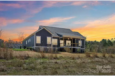 35 Haywood Park Drive, Hendersonville, NC 28791 - Photo 4