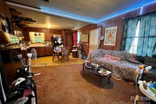 200 Osborn Knob Rd, Marion, NC 28752 - Photo 4