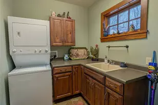 72 Pilgrims Ln, Burnsville, NC 28714 - Photo 34