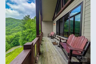 72 Pilgrims Lane, Burnsville, NC 28714 - Photo 14