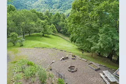 72 Pilgrims Lane, Burnsville, NC 28714 - Photo 18