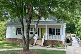 13 Cascade St, Mooresville, NC 28115 - Photo 2