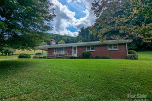 1524 7 Mile Ridge Rd, Burnsville, NC 28714 - Photo 2