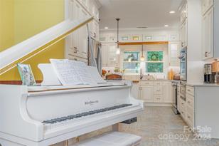 10227 Mt Holly Rd, Charlotte, NC 28214 - Photo 12